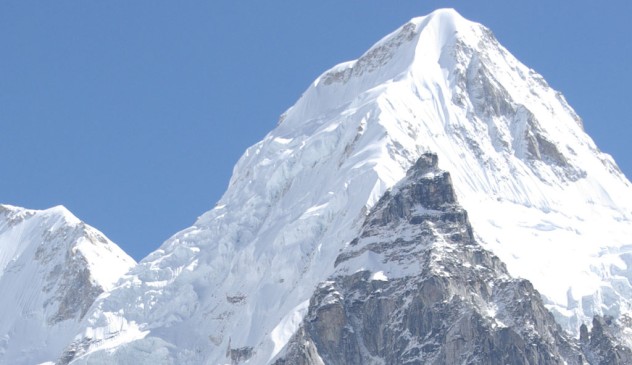 Kanchenjunga Trek 26 Days