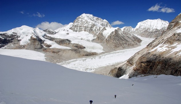 Tashi Lapcha Pass Trek